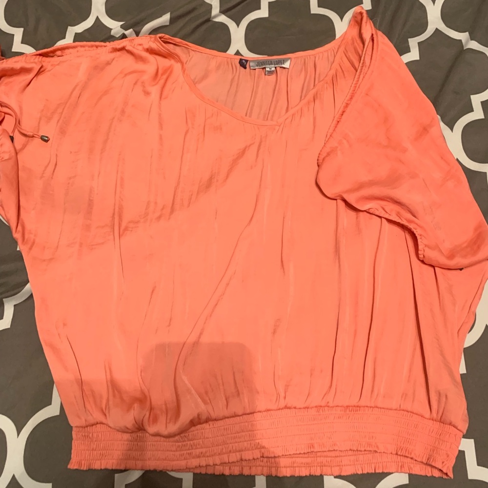 Jennifer Lopez shirt